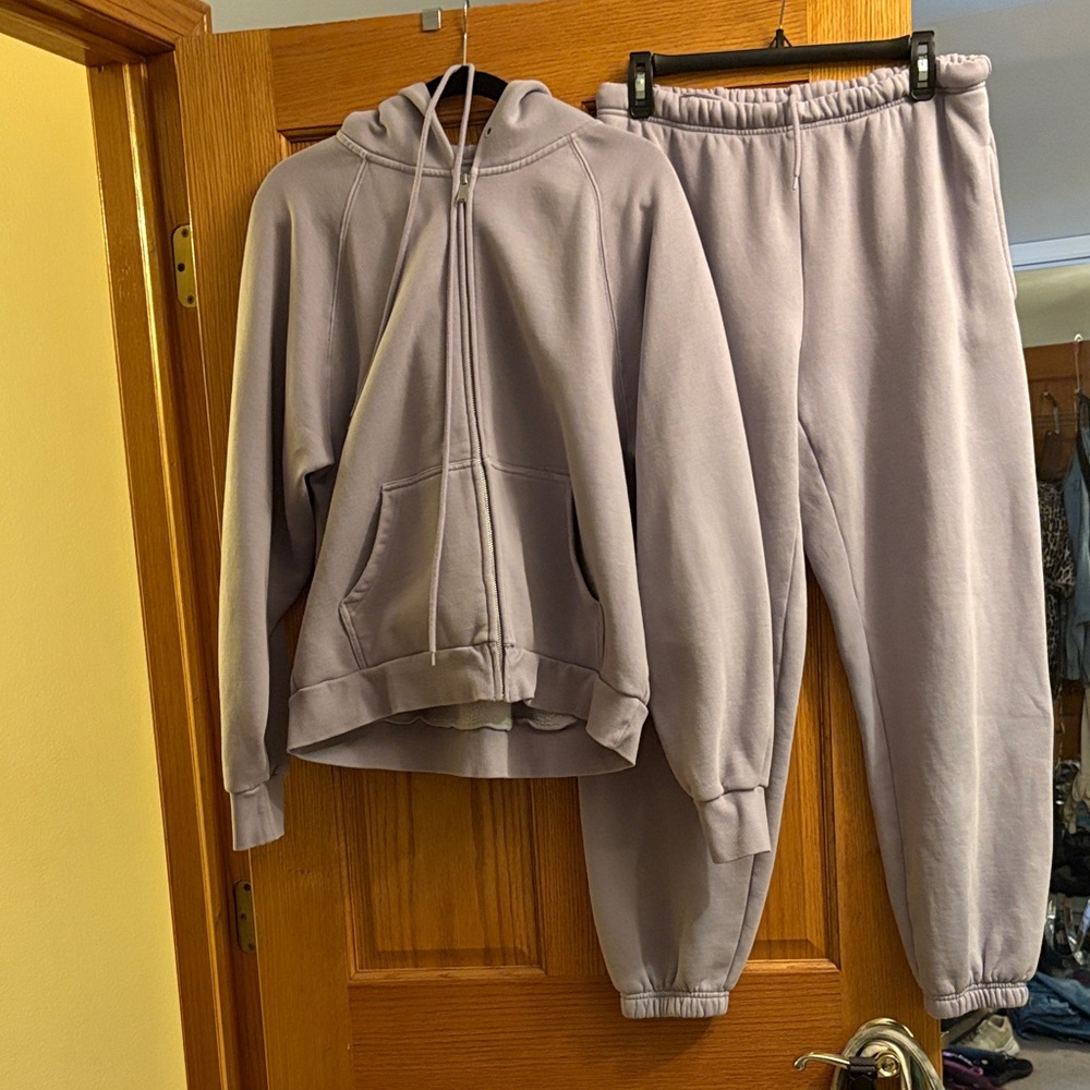Aritzia Sweats & Hoodie:Super World-Cozy-Midweight. Boyfriend-Relaxed material.